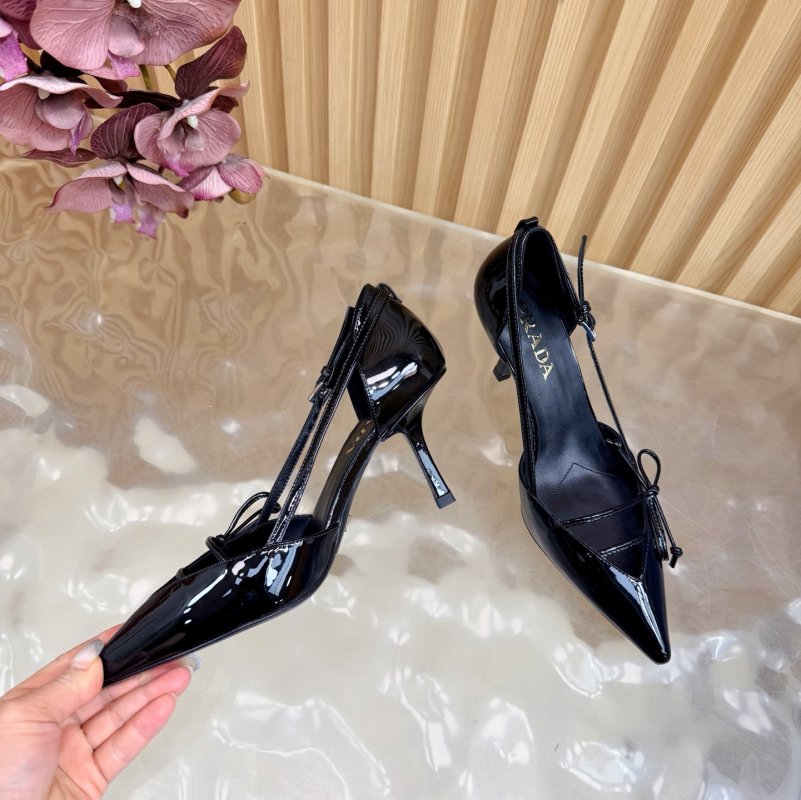 Туфлі на високому підборах з гострим носком фото 9