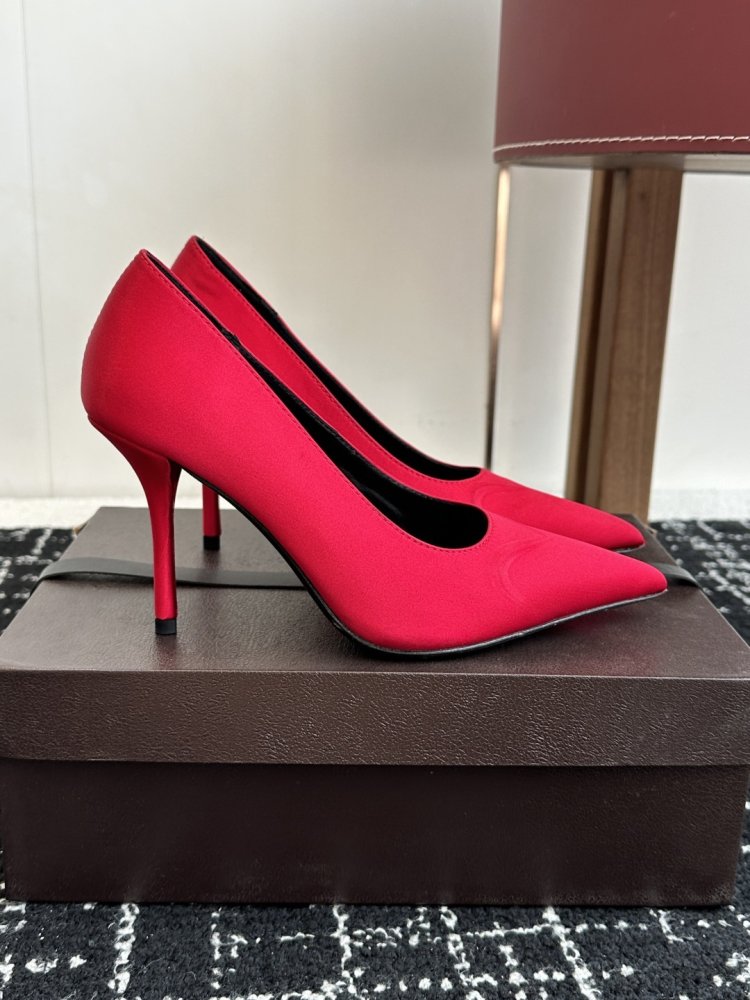 Shoes on high heel women's фото 2