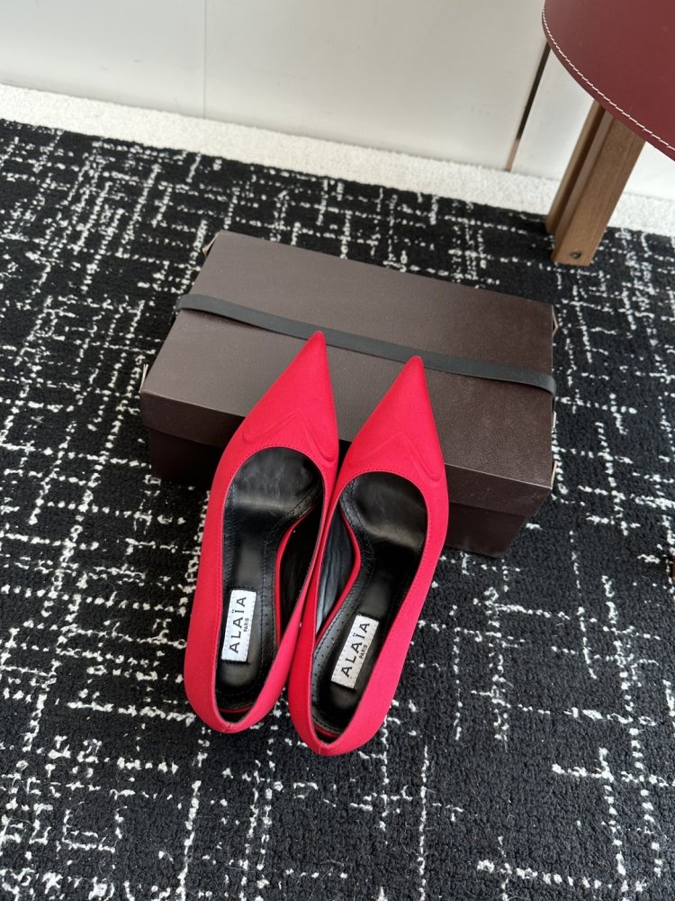 Shoes on high heel women's фото 4