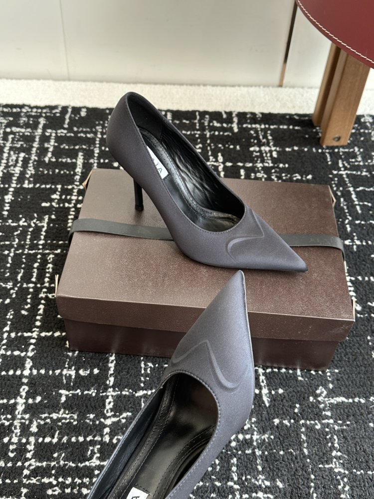 Туфлі на високому підборах жіночі фото 6