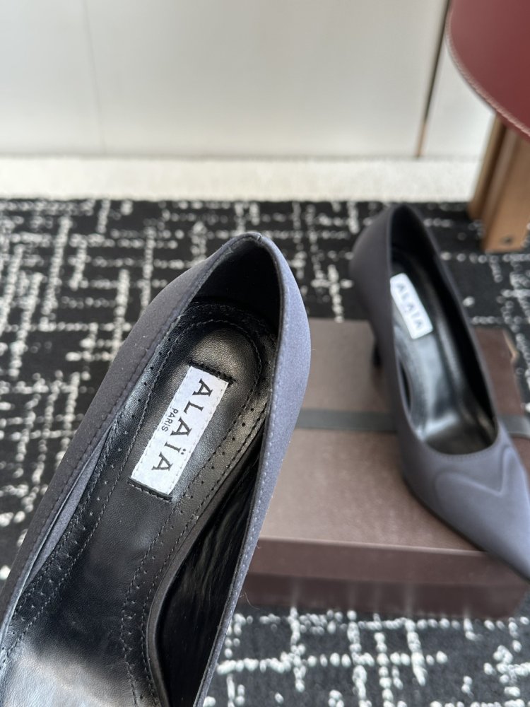 Туфлі на високому підборах жіночі фото 7