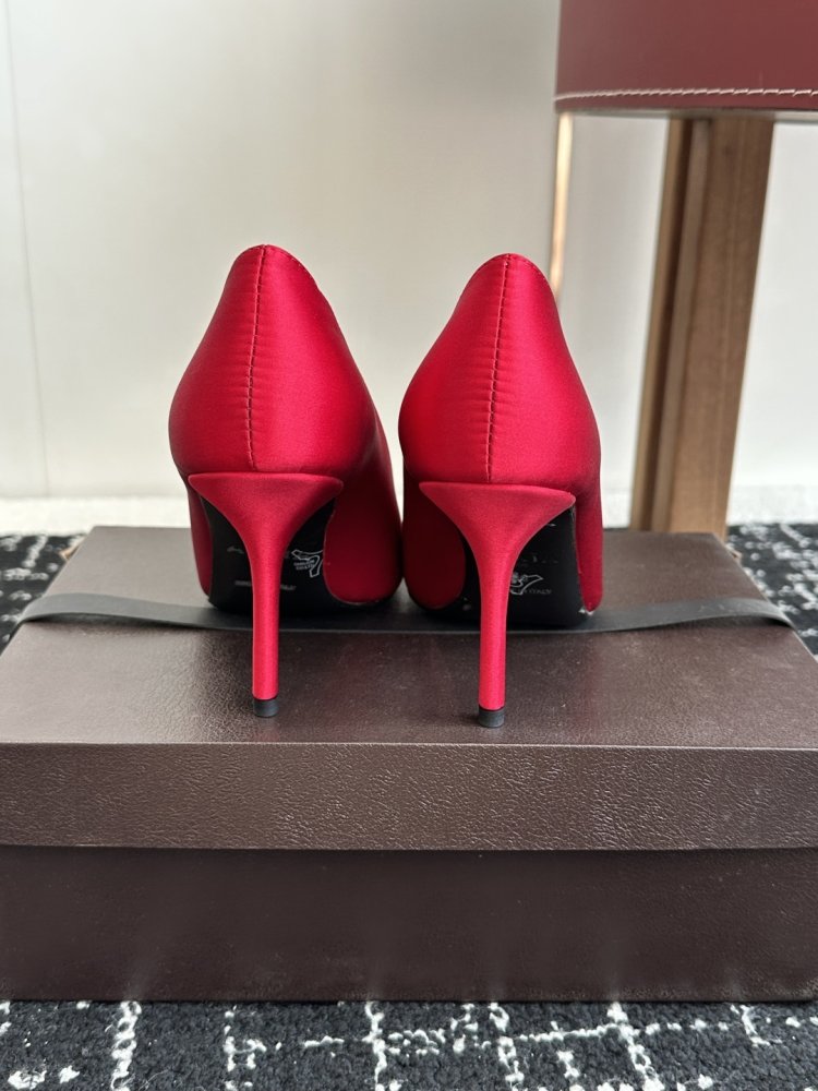 Shoes on high heel women's фото 8