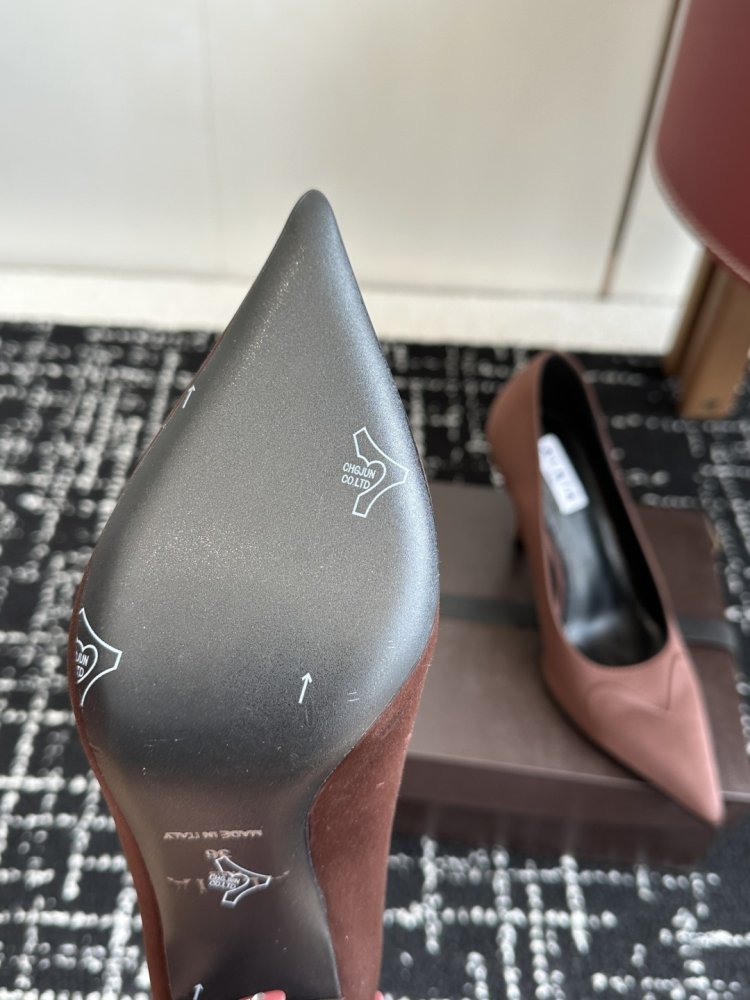 Туфлі на високому підборах жіночі фото 9