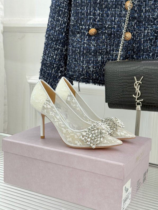 Туфлі на високому підборах