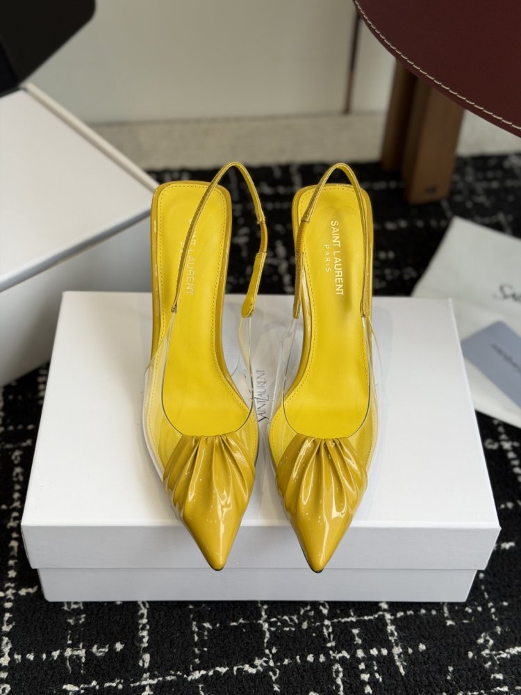 Shoes on high heel