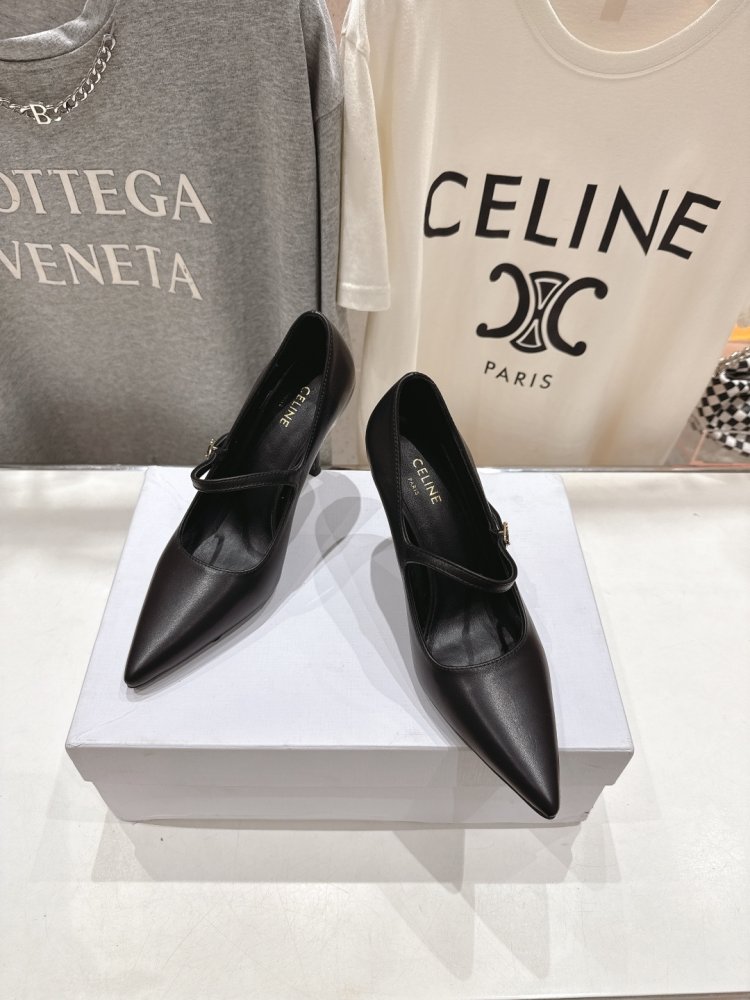 Туфлі на високому підборах фото 2