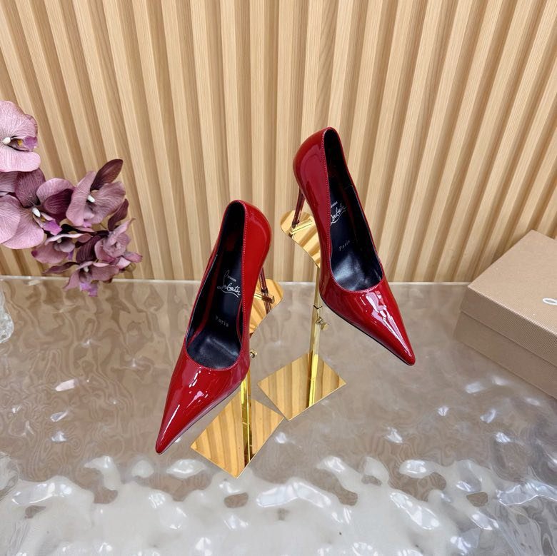 Туфли на высоком каблуке фото 2