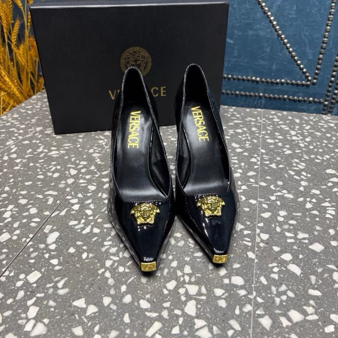 Туфли на высоком каблуке фото 2