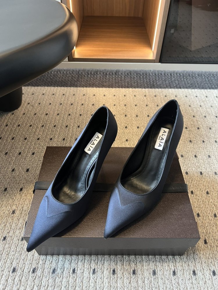 Туфлі на високому підборах фото 3