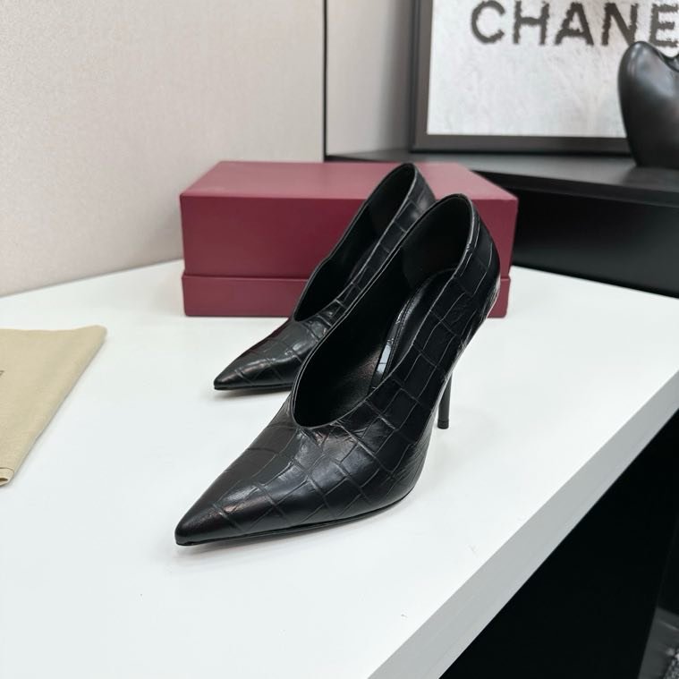 Туфлі на високому підборах фото 3