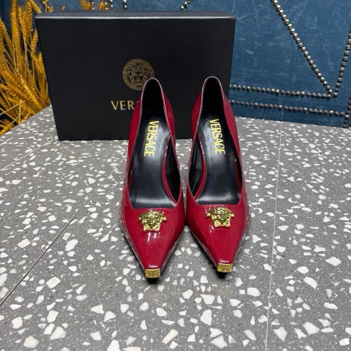 Туфли на высоком каблуке фото 3