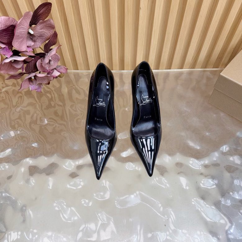 Туфли на высоком каблуке фото 3