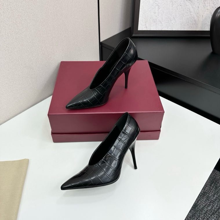 Туфлі на високому підборах фото 4