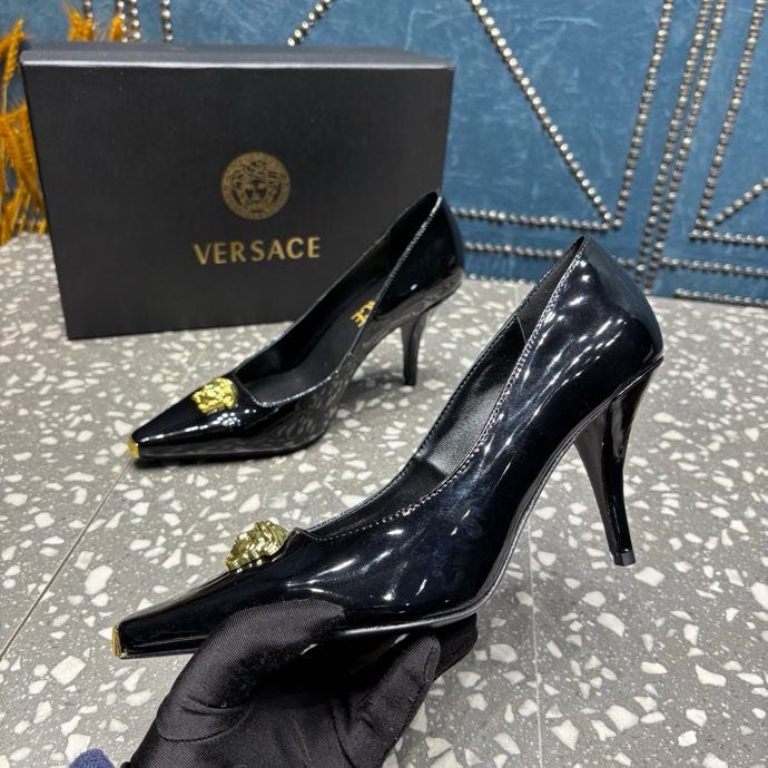 Туфли на высоком каблуке фото 4