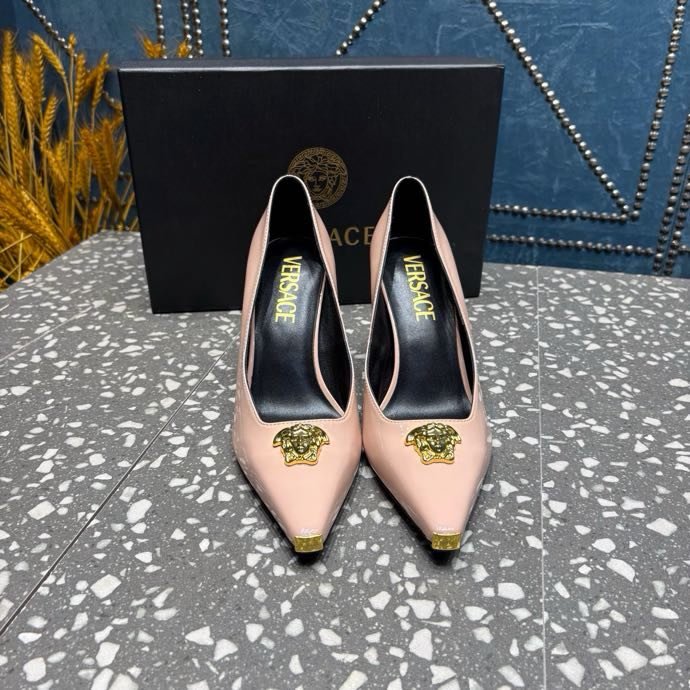 Туфли на высоком каблуке фото 4