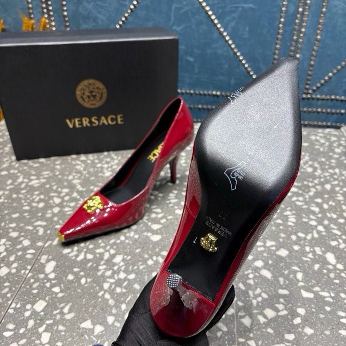 Туфли на высоком каблуке фото 4