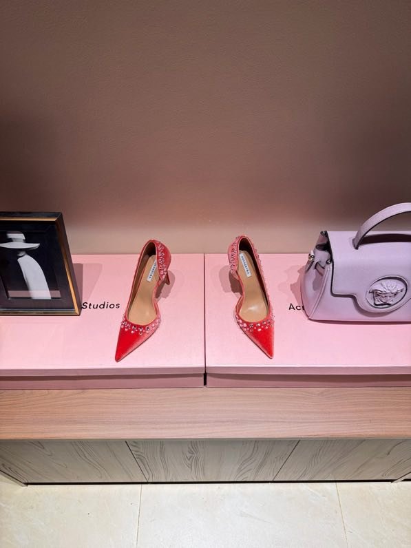 Туфли на высоком каблуке фото 5