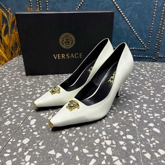 Туфли на высоком каблуке фото 5