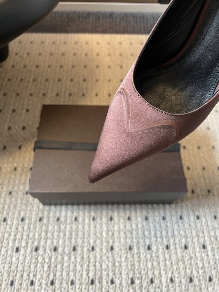 Туфлі на високому підборах фото 6