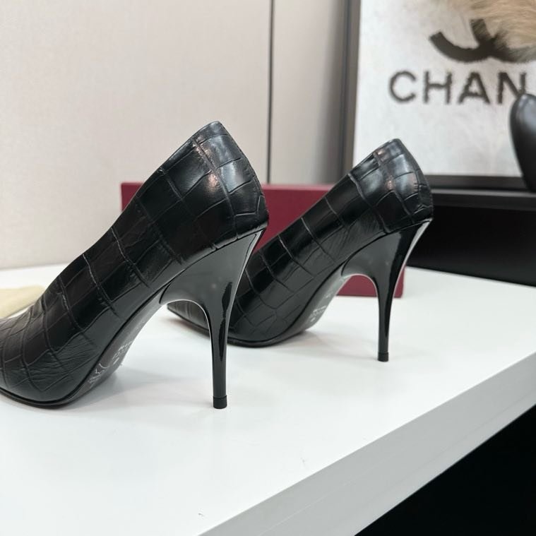 Туфлі на високому підборах фото 6