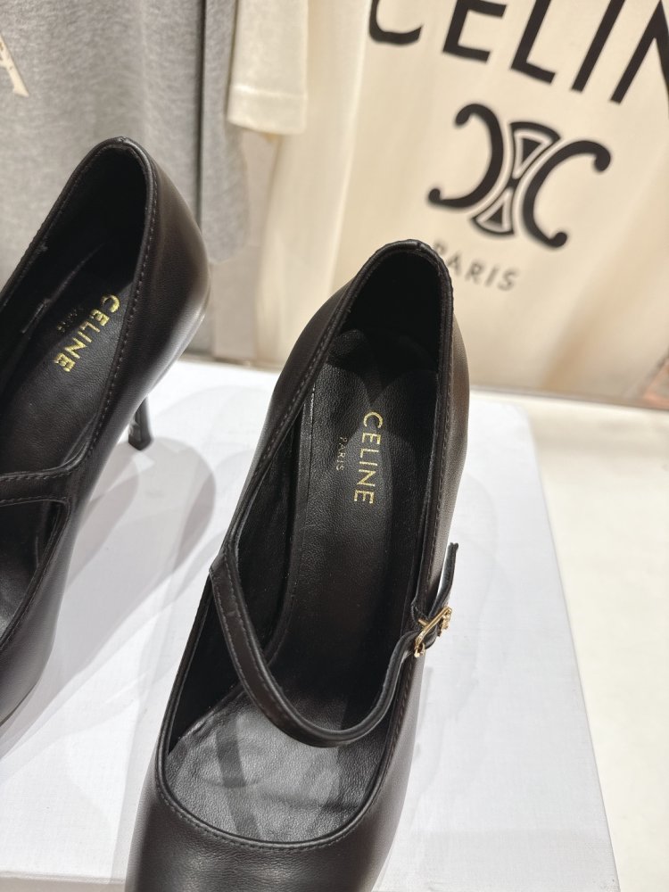 Туфлі на високому підборах фото 6