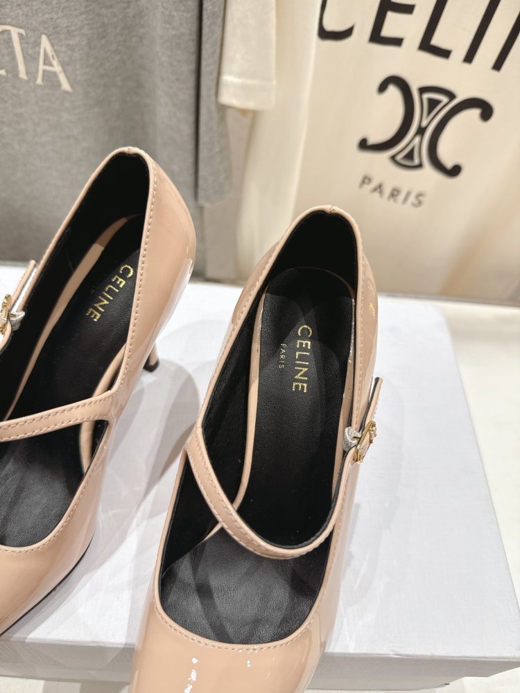 Туфли на высоком каблуке фото 6