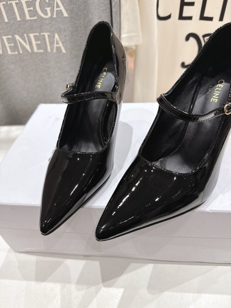 Туфлі на високому підборах фото 6