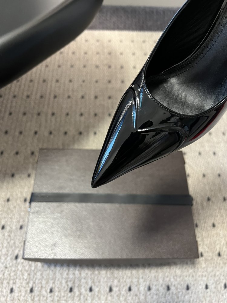 Туфлі на високому підборах фото 7