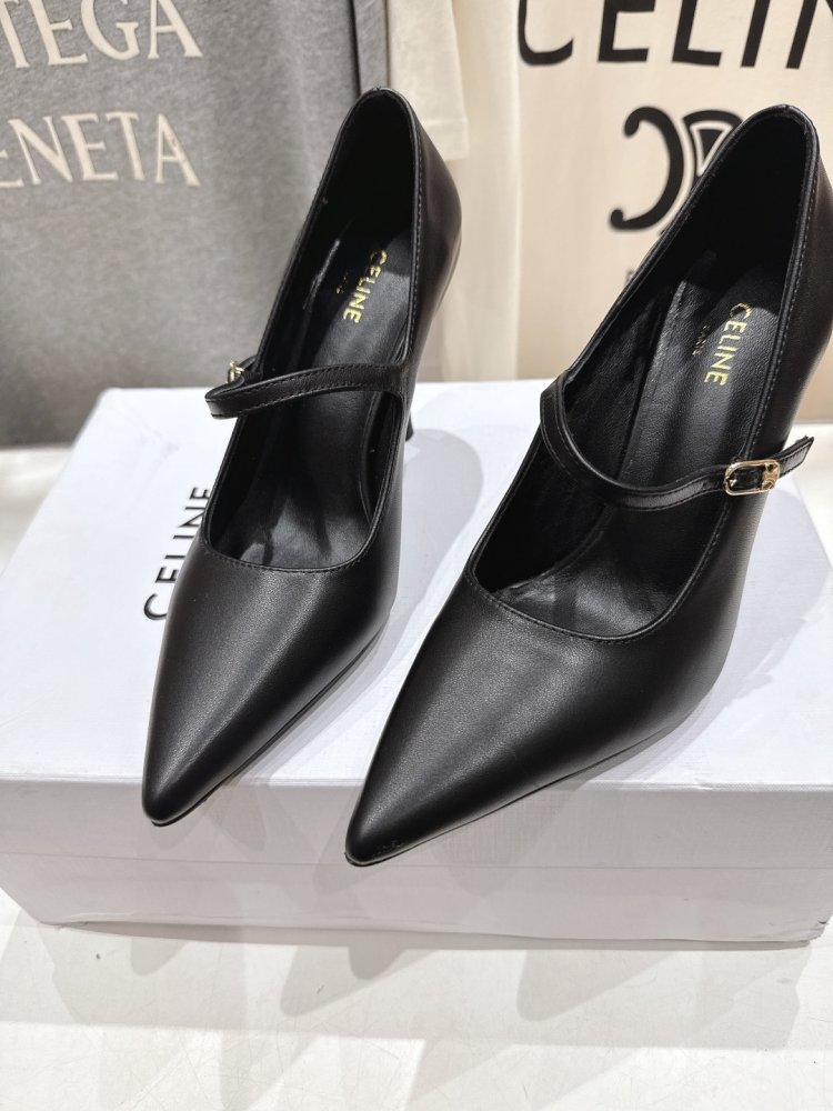 Туфлі на високому підборах фото 7