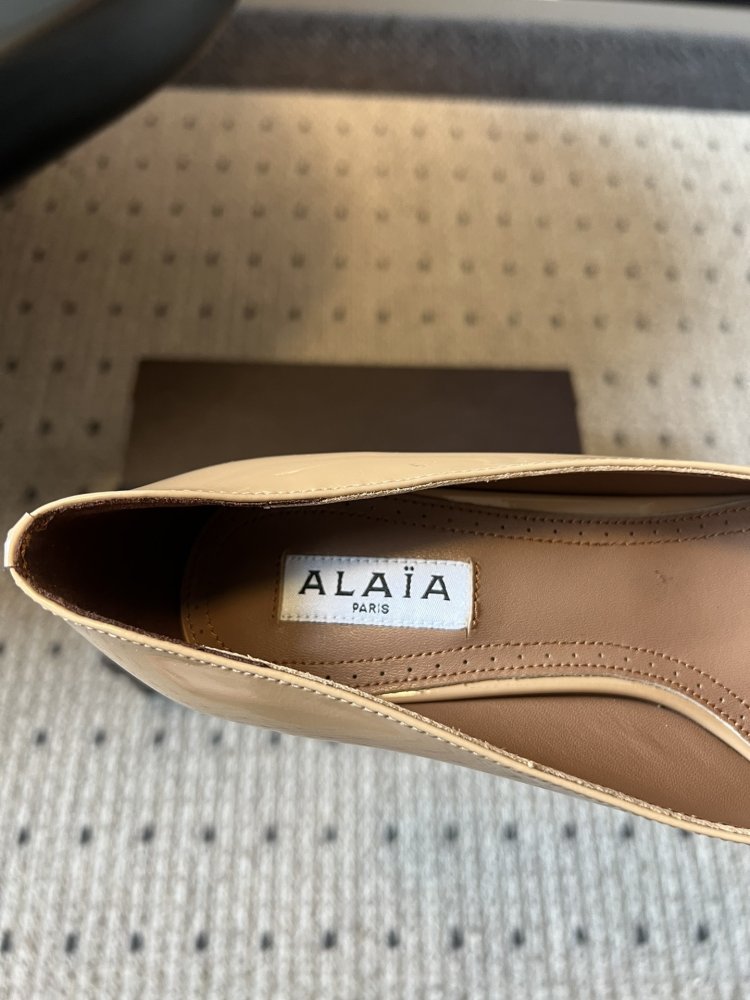 Shoes on high heel фото 8