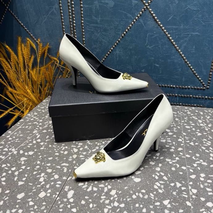 Туфли на высоком каблуке фото 8