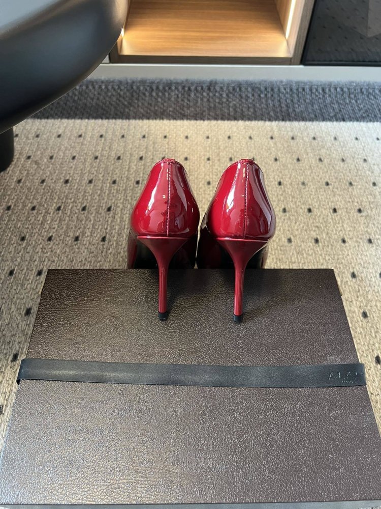 Туфлі на високому підборах фото 9