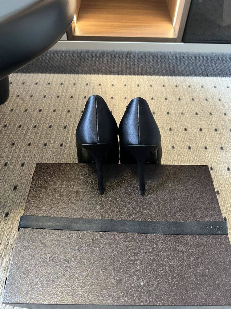 Туфлі на високому підборах фото 9
