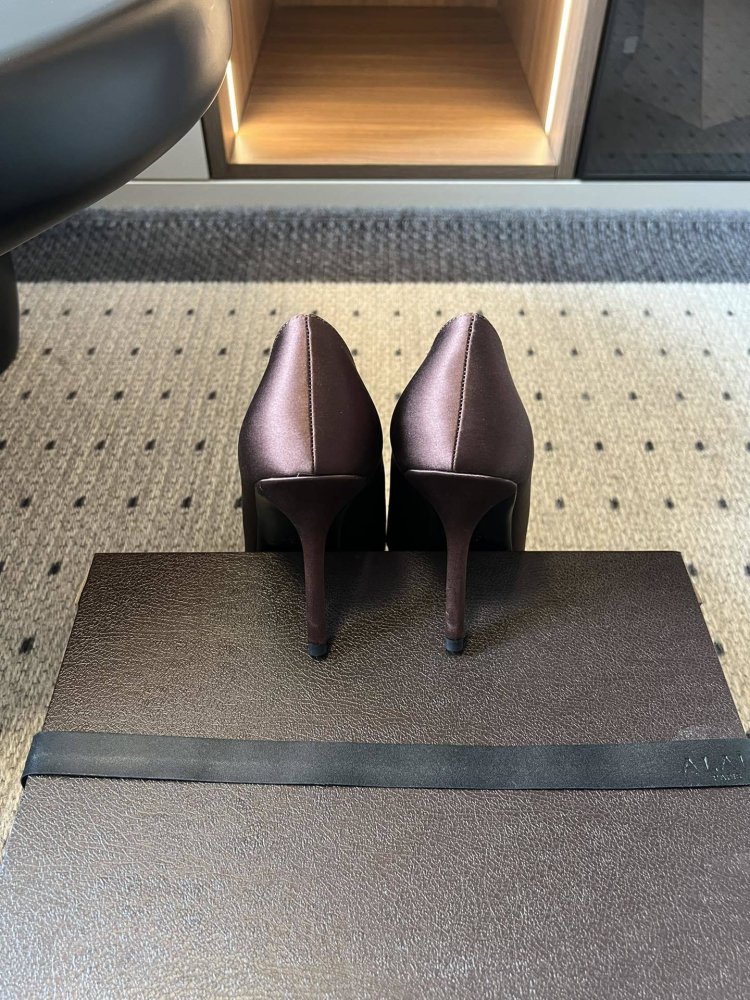 Туфлі на високому підборах фото 9