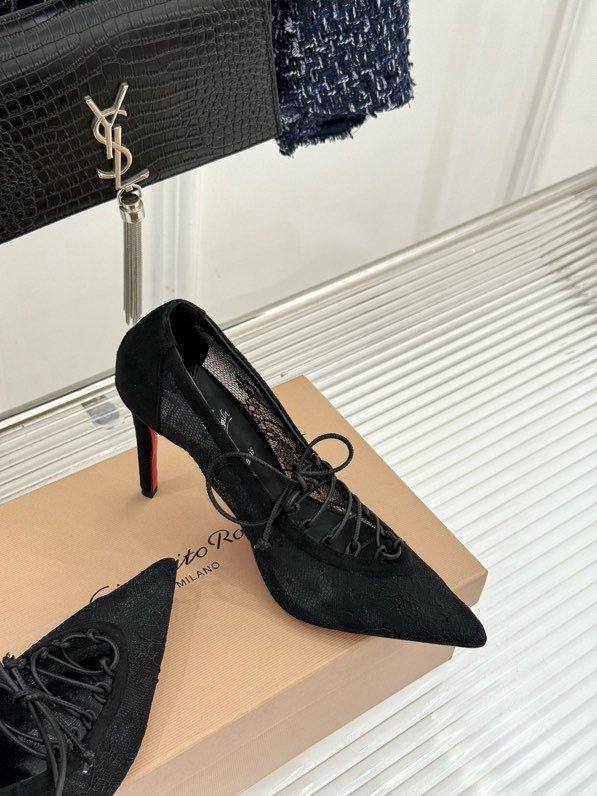 Туфли с кружевом на высоком каблуке фото 3