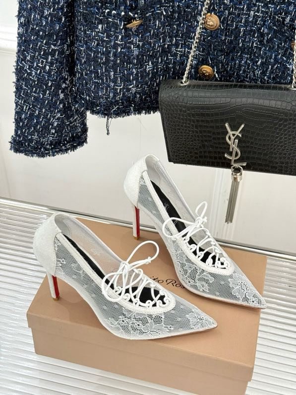 Туфли с кружевом на высоком каблуке фото 5