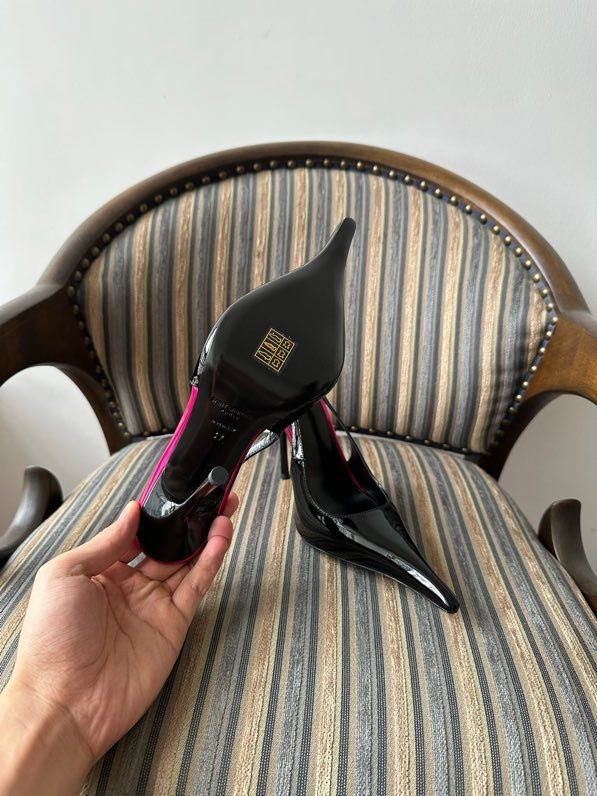 Shoes from sharp the toe on high heel фото 5