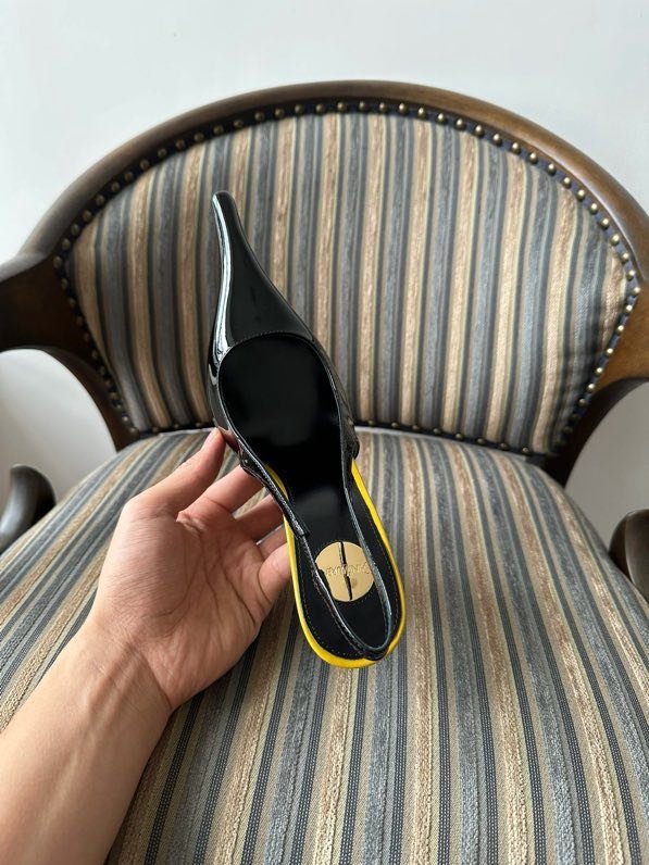 Shoes from sharp the toe on high heel фото 5