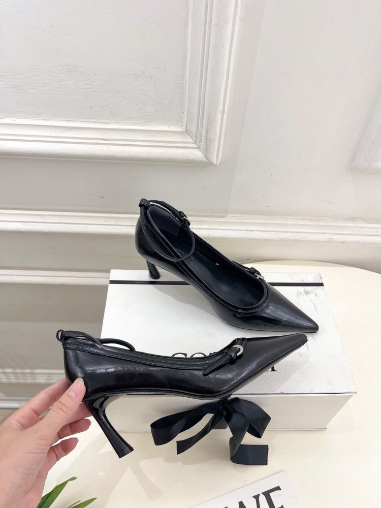 Туфли с заостренным носком и высоким каблуком фото 4