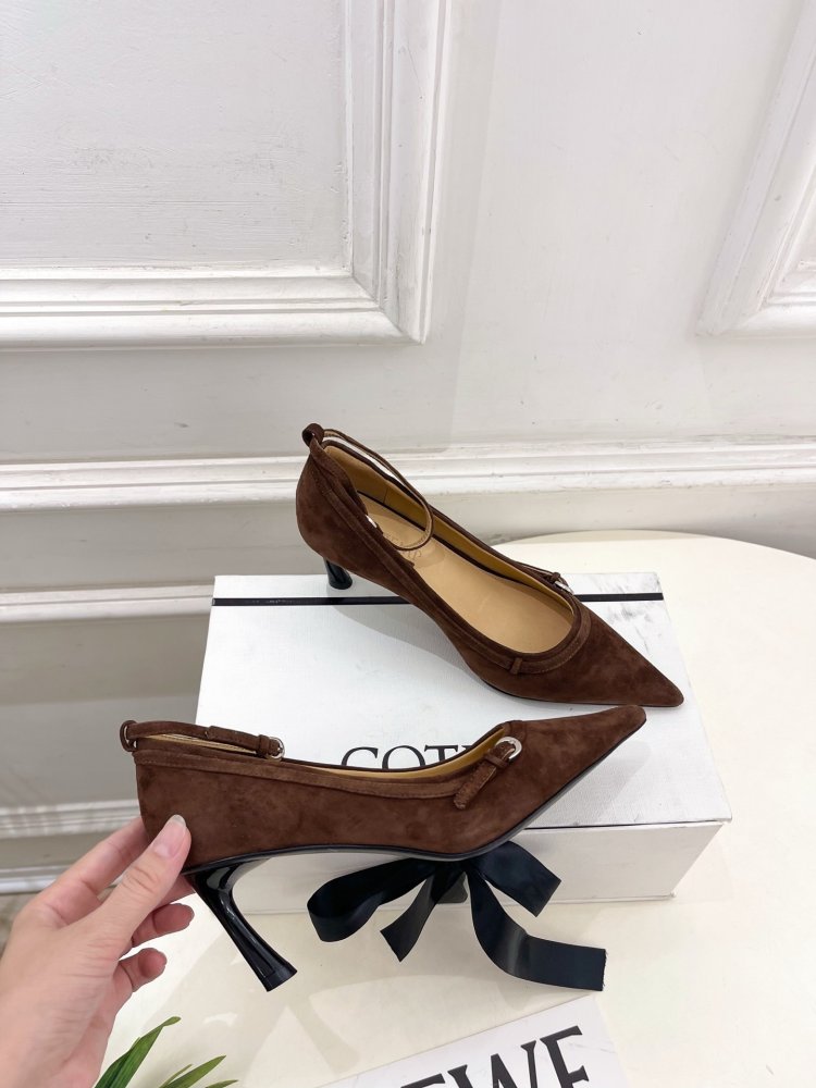 Туфли с заостренным носком и высоким каблуком фото 4