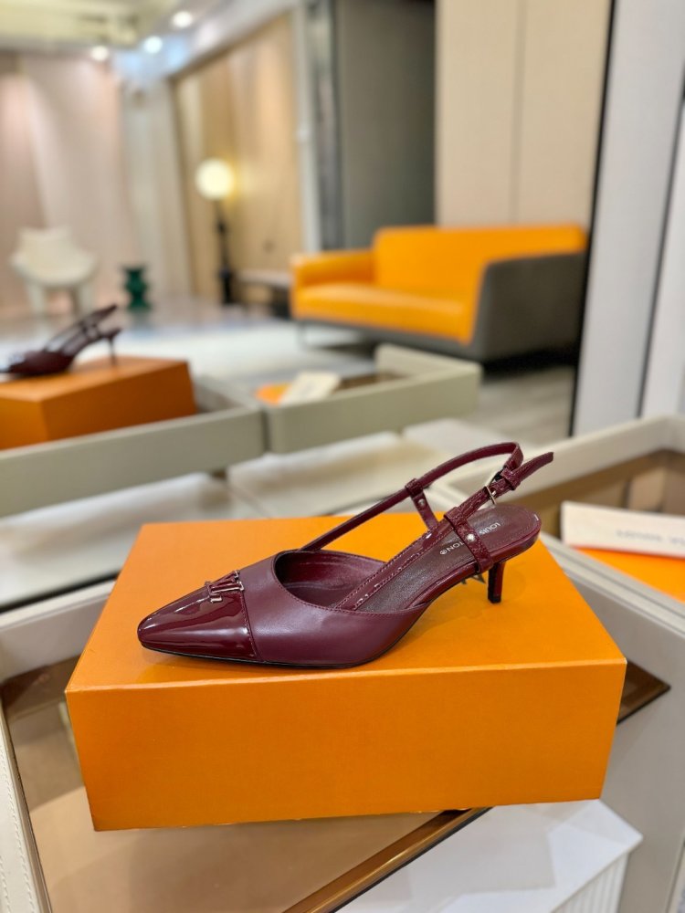 Shoes-слингбэк on heel