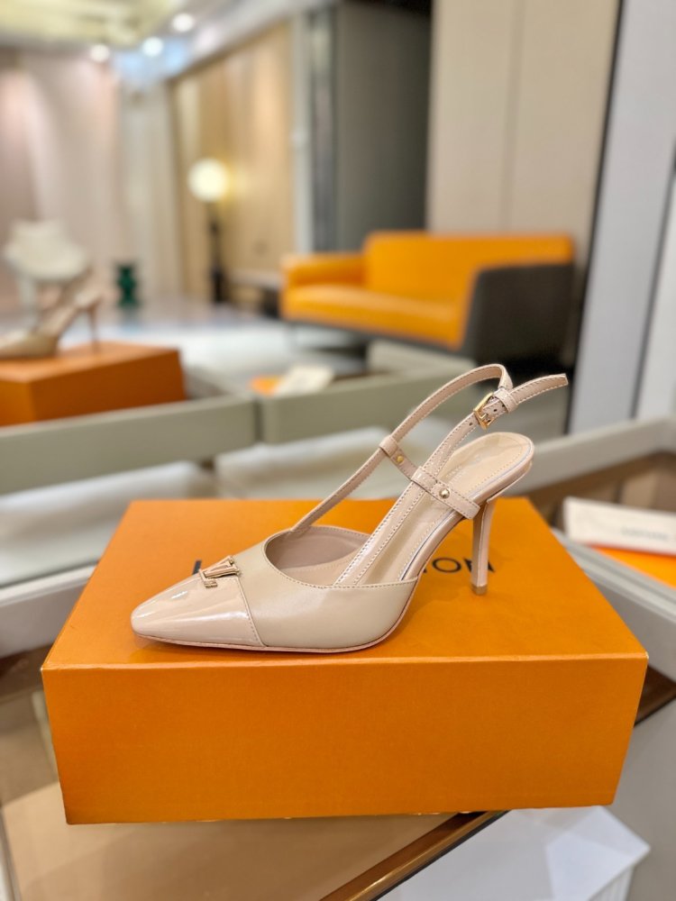 Shoes-слингбэк on heel