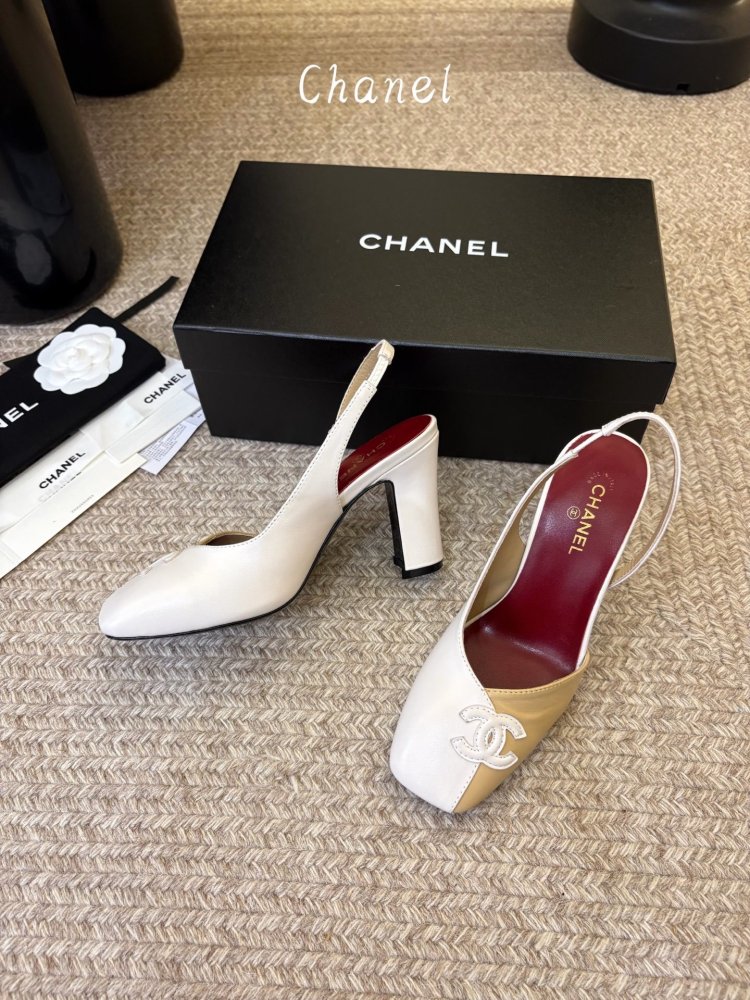 Shoes слингбэки on блочном heel from square the toe
