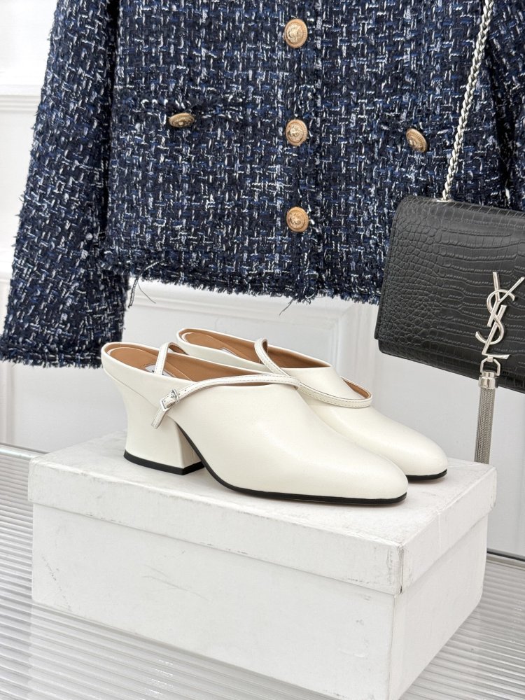 Shoes слингбэки on фигурном блочном heel