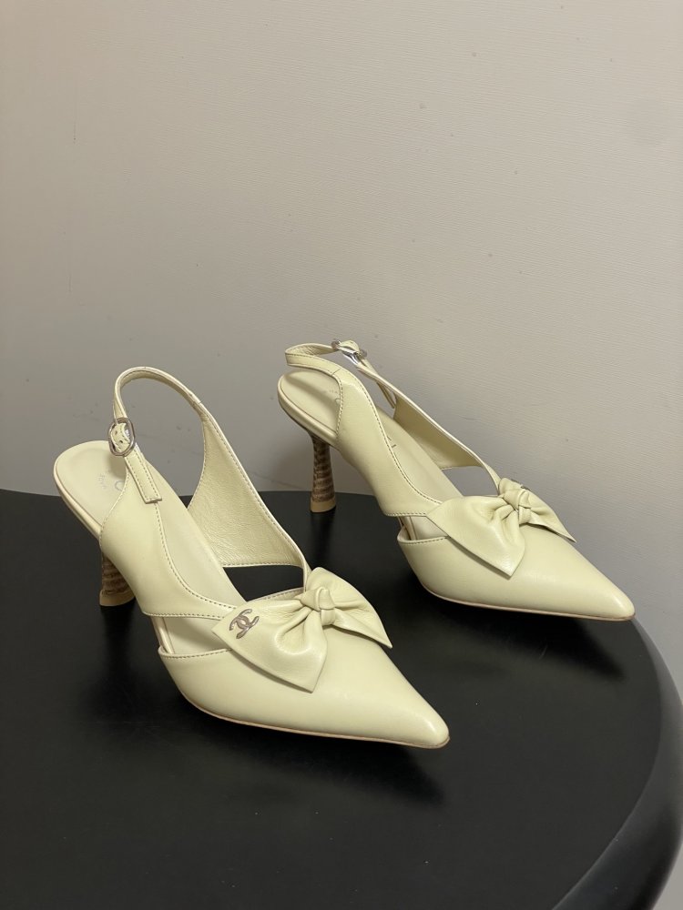 Shoes слингбэки on heel