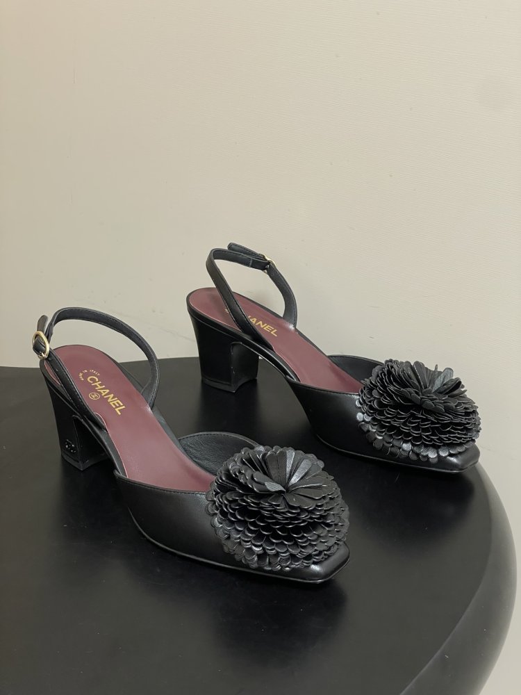 Shoes слингбэки on heel