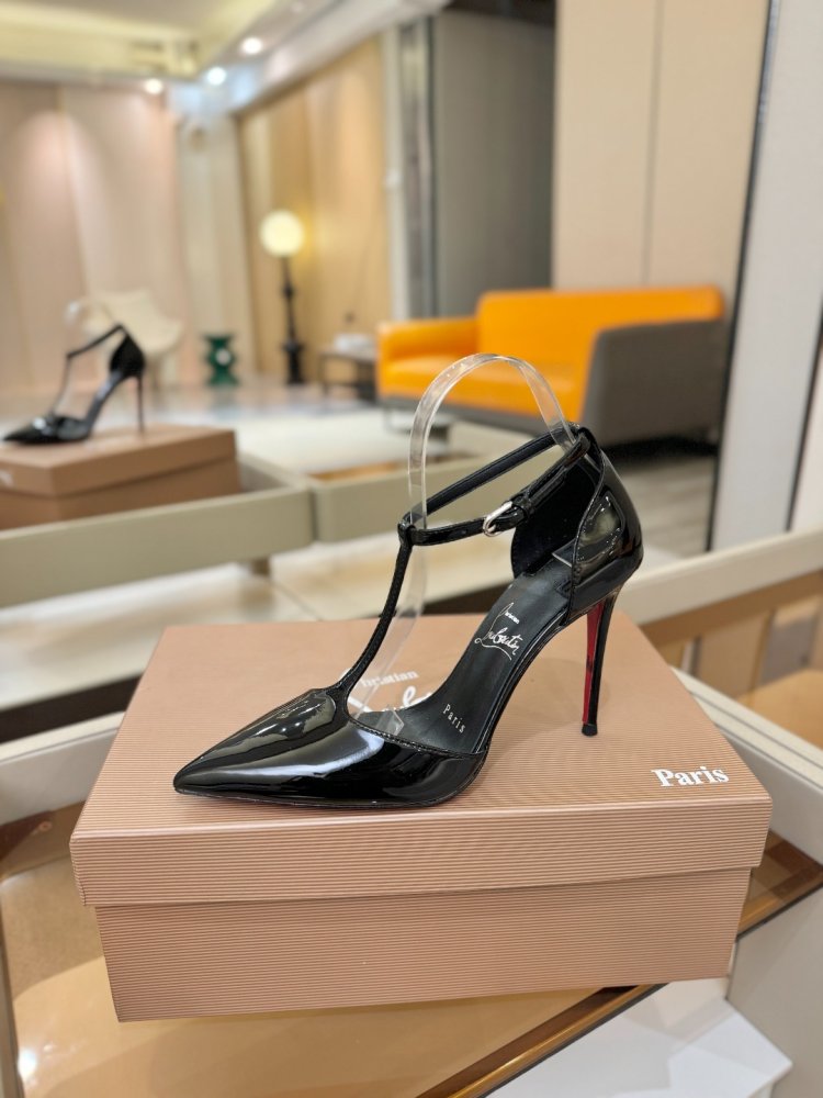 Shoes-слингбэки on stud