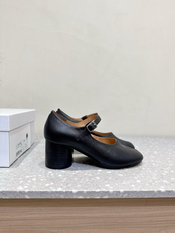 Туфлі Tabi шкіряні з роздвоєним носком фото 2