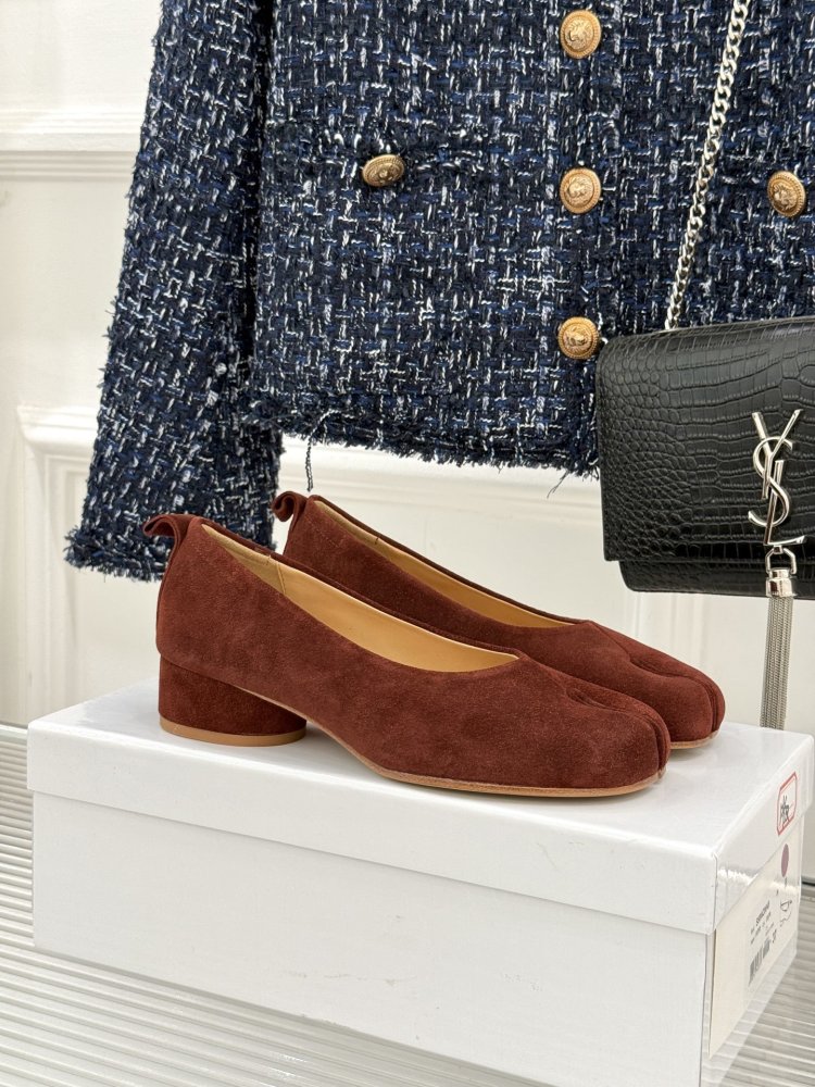 Туфли Tabi женские с раздвоенным носком