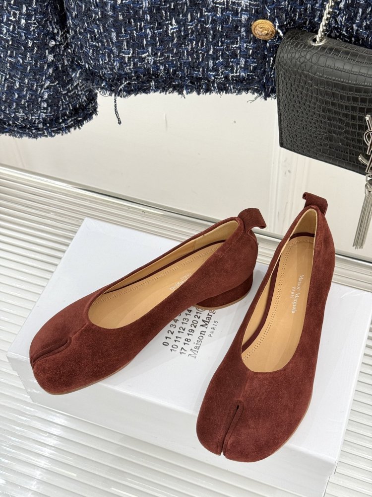 Туфли Tabi женские с раздвоенным носком фото 2